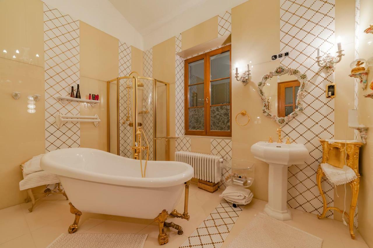 Unique Luxury Loft With Terrace In Old Town Apartman Prága Kültér fotó