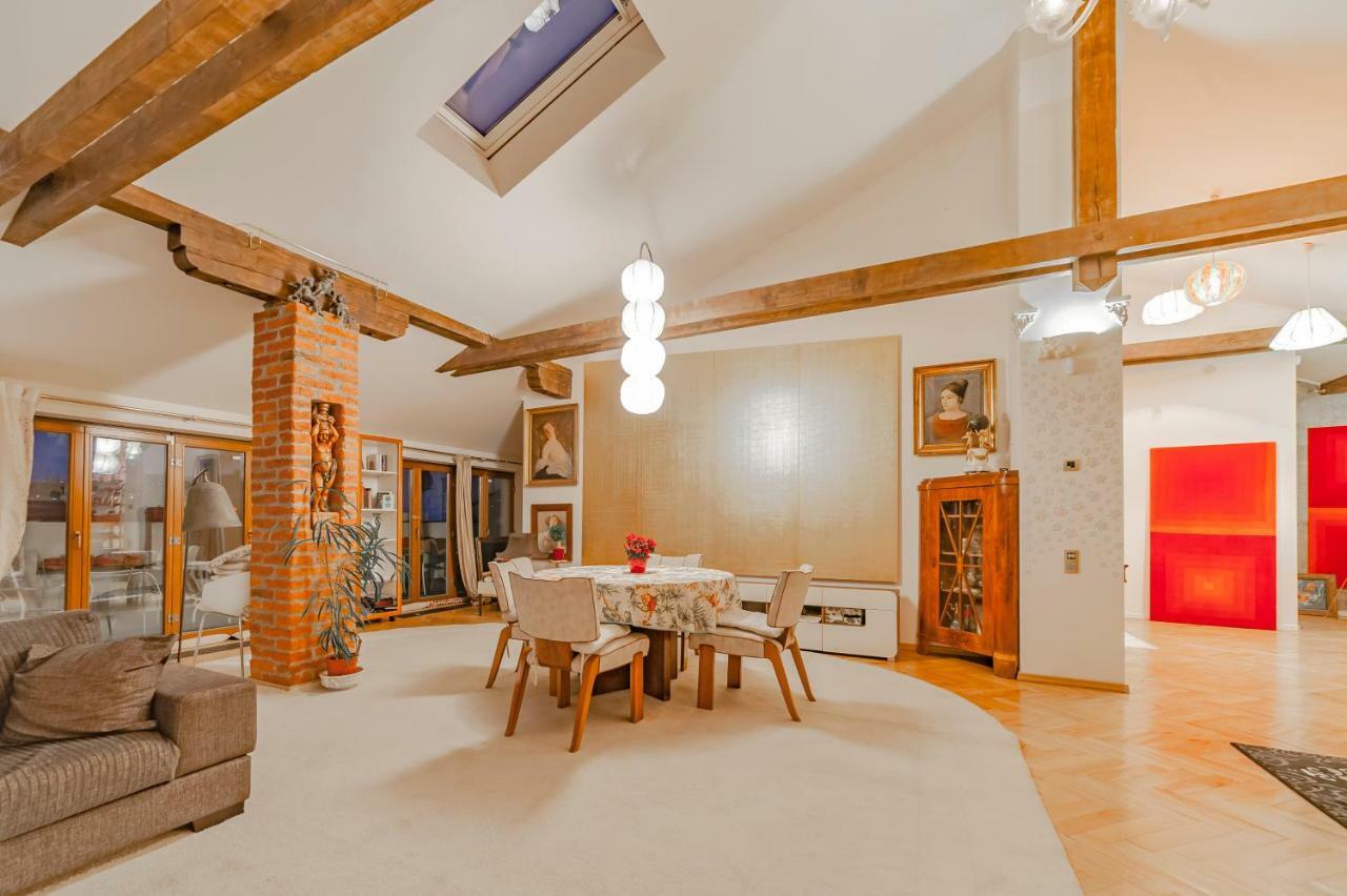 Unique Luxury Loft With Terrace In Old Town Apartman Prága Kültér fotó