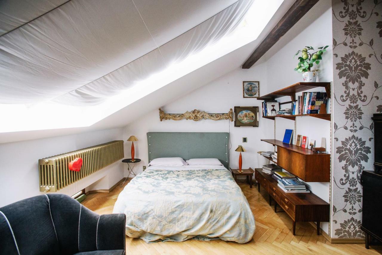 Unique Luxury Loft With Terrace In Old Town Apartman Prága Kültér fotó