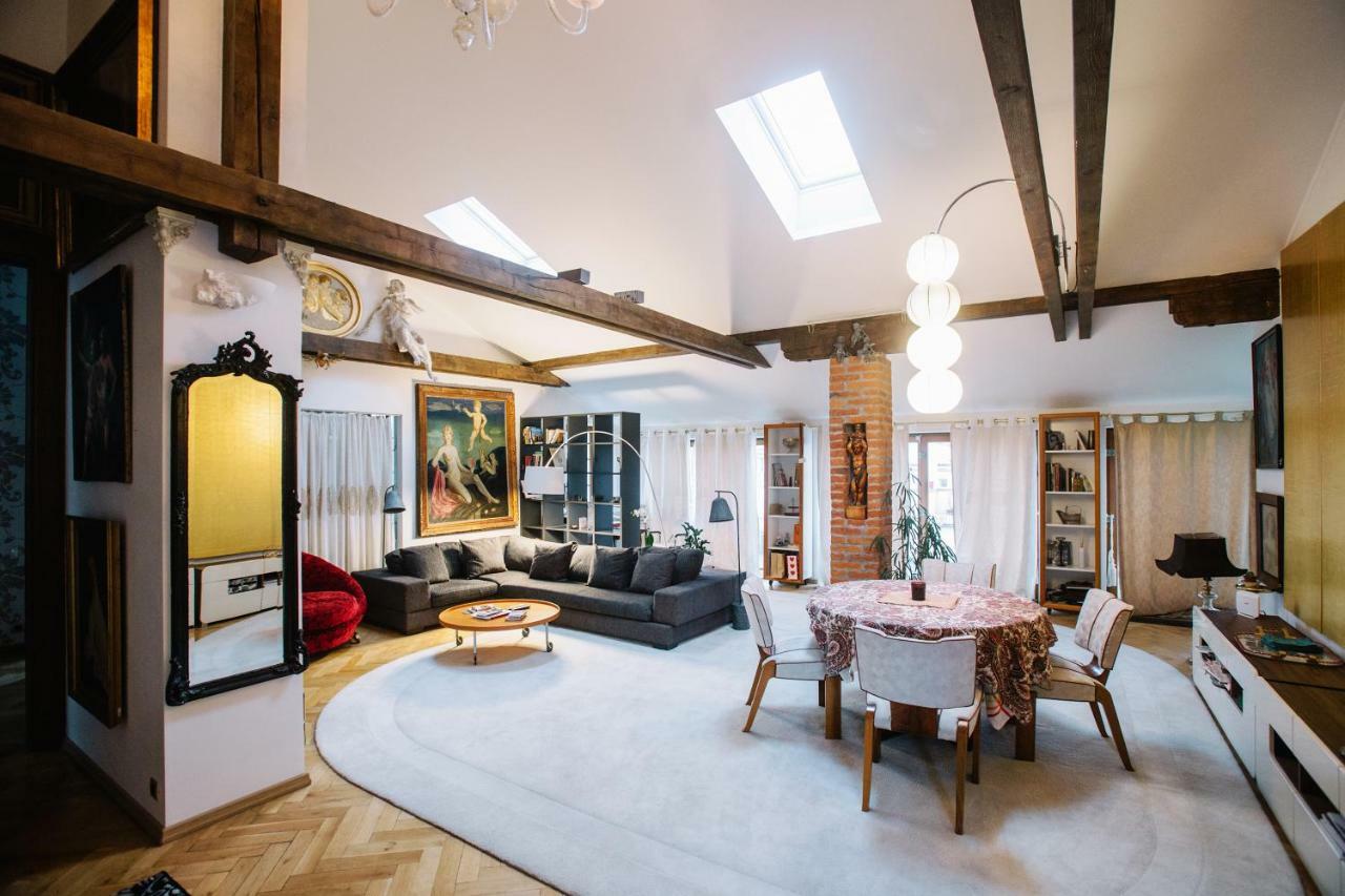 Unique Luxury Loft With Terrace In Old Town Apartman Prága Kültér fotó